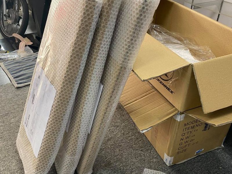 thùng carton đựng vợt cầu lông- 1