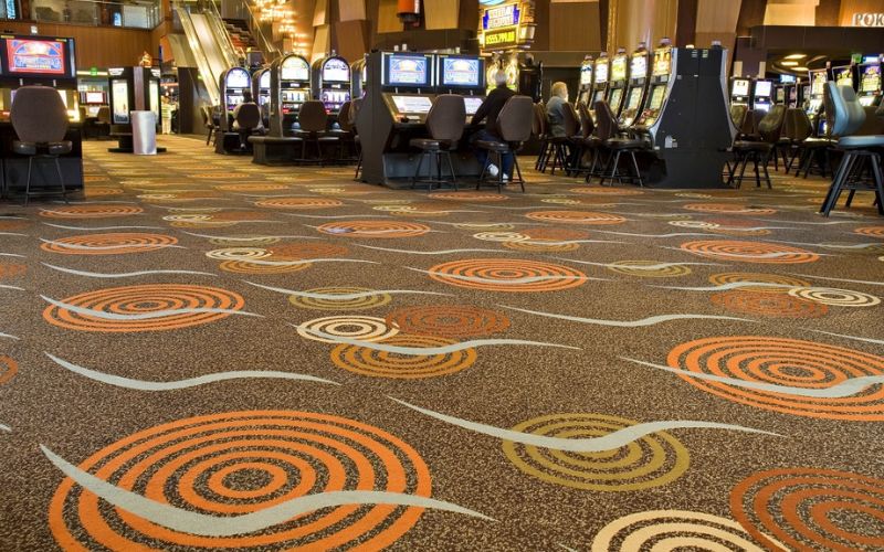 Nhà hàng, quán cà phê – Tạo điểm nhấn và giảm tiếng ồn