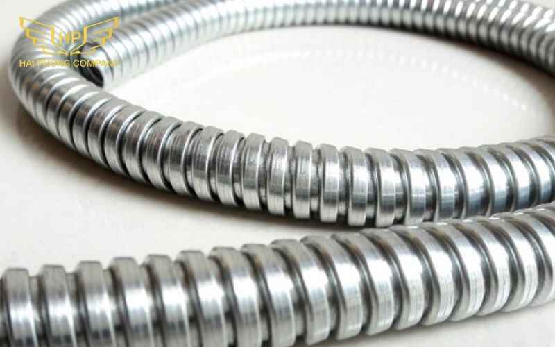 Tiêu chuẩn và lưu ý khi sử dụng ống inox luồn dây điện